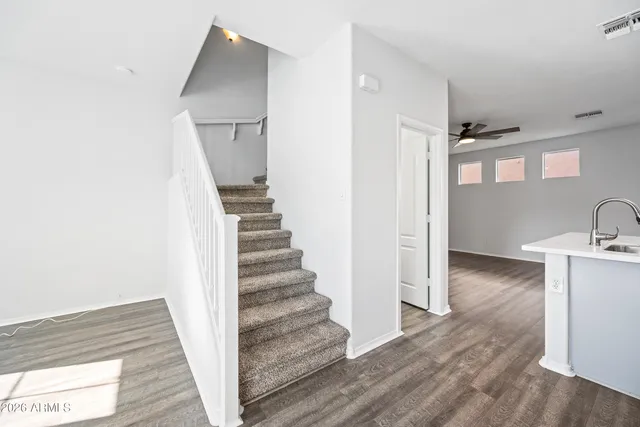 $2,100 | 1516 East Mobile Lane, Phoenix, AZ 85040