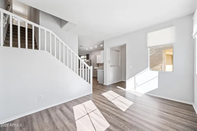 $2,100 | 1516 East Mobile Lane, Phoenix, AZ 85040