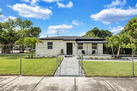 $525,000 | 1390 Northeast 150th Street, Miami, FL 33161