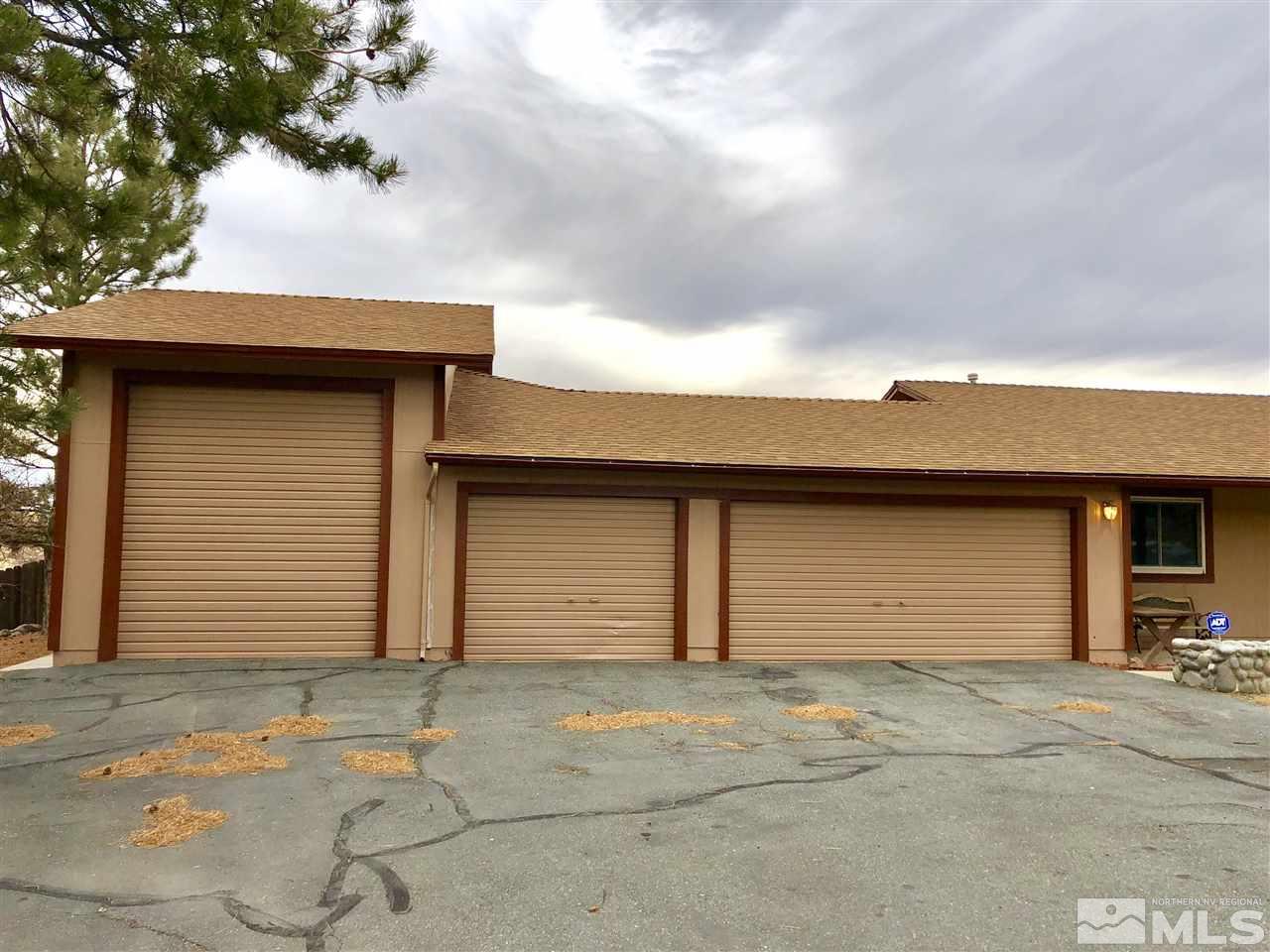 2755 Ravazza Road Reno, NV 89521 - Photo 3 of 25 a front view of a house