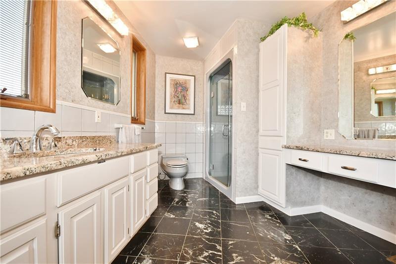 218 Tech Road Pittsburgh, PA 15205 - Photo 18 of 25 Gallery Image 18