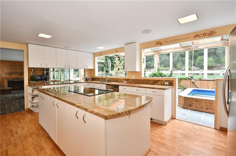 218 Tech Road Pittsburgh, PA 15205 - Photo 8 of 25 Gallery Image 8