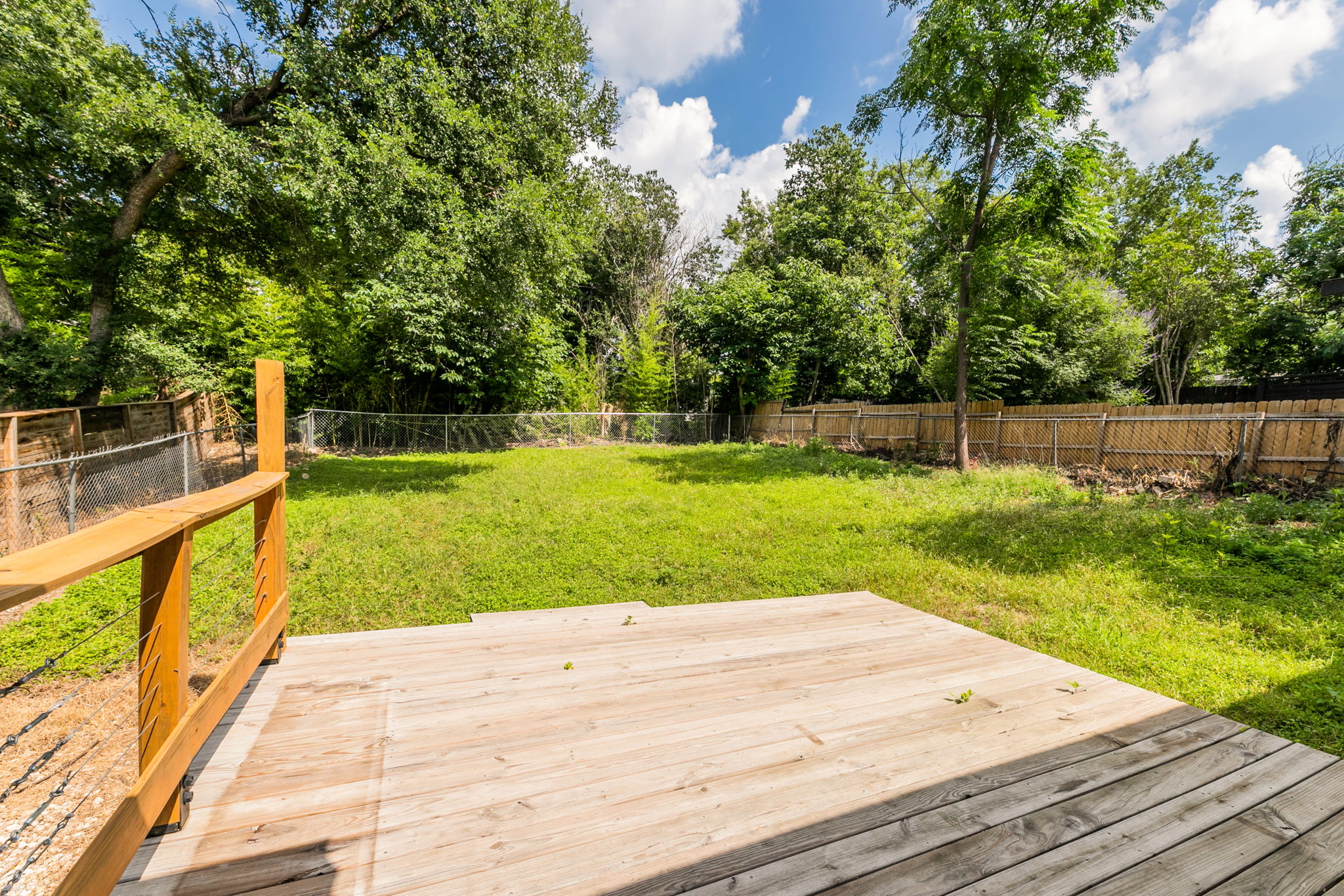 1717 Bunche Road Austin, TX 78721 - Photo 23 of 26 Gallery Image 23