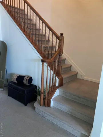 a view of entryway and hall