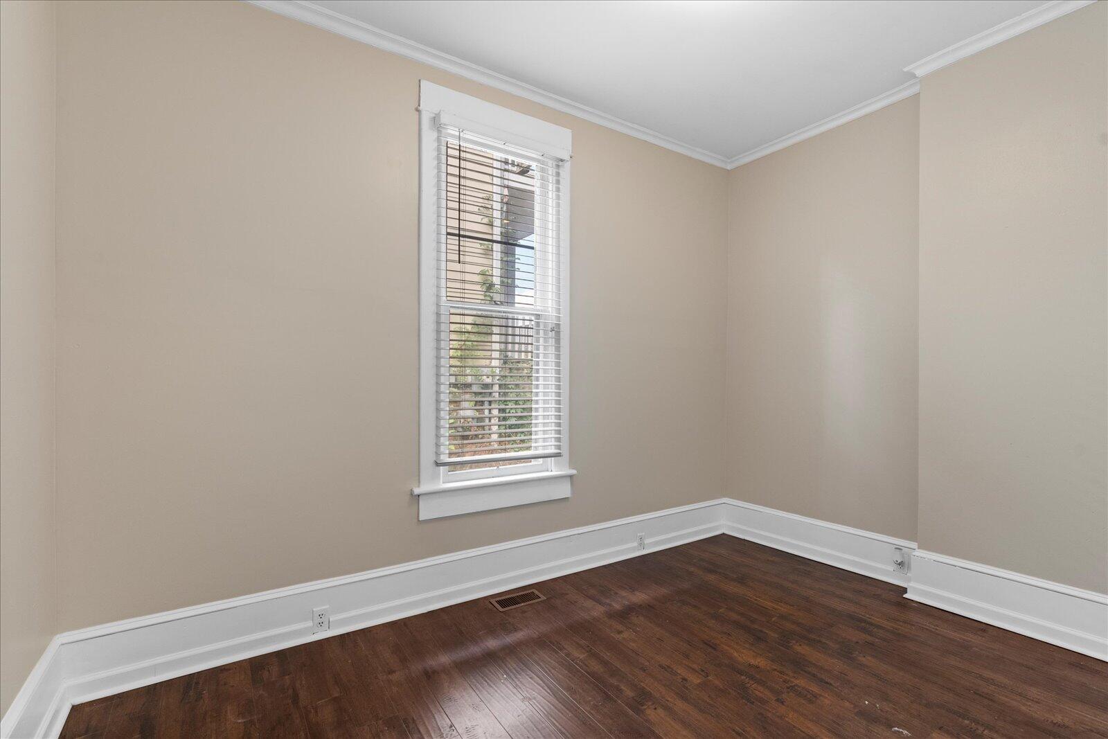 804 Dallas Road Chattanooga, TN 37405 - Photo 19 of 47 19-804 Dallas Rd-18