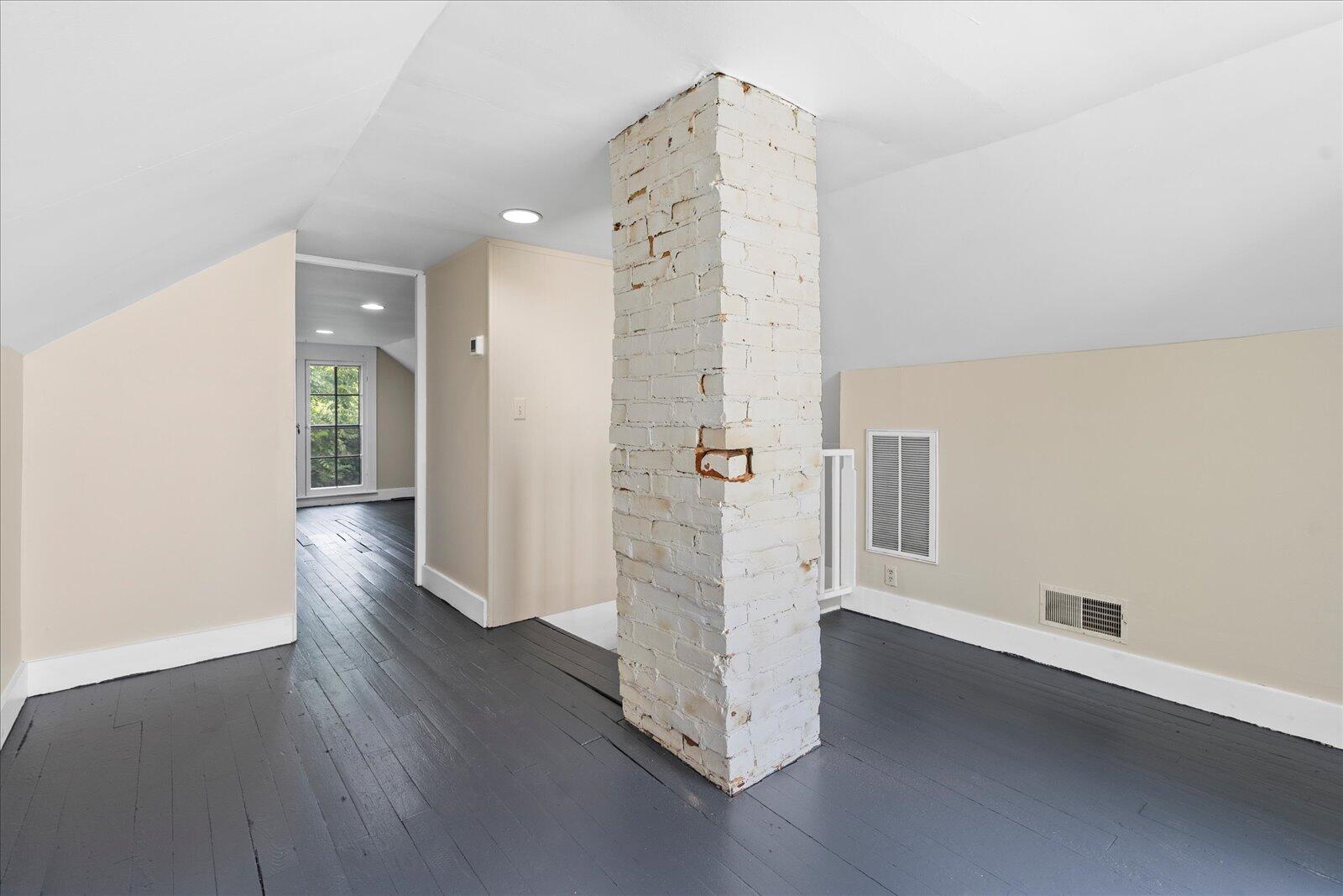 804 Dallas Road Chattanooga, TN 37405 - Photo 23 of 47 23-804 Dallas Rd-22