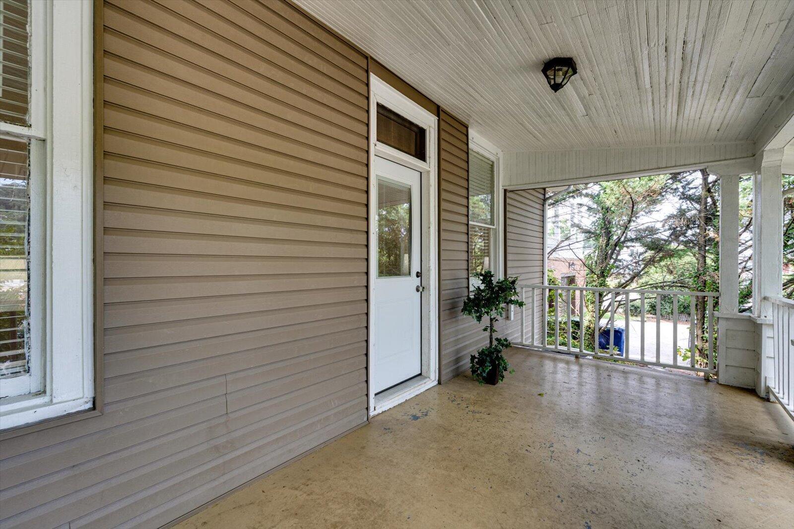 804 Dallas Road Chattanooga, TN 37405 - Photo 4 of 47 04-804 Dallas Rd-3