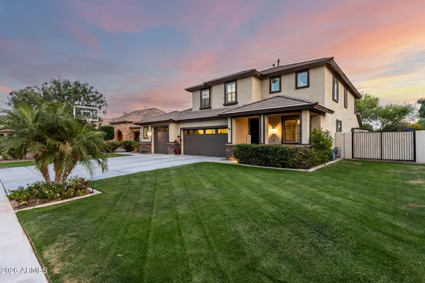 $925,000 | 535 East Jordan Drive, Gilbert, AZ 85297