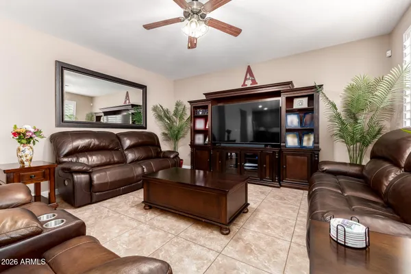 $925,000 | 535 East Jordan Drive, Gilbert, AZ 85297