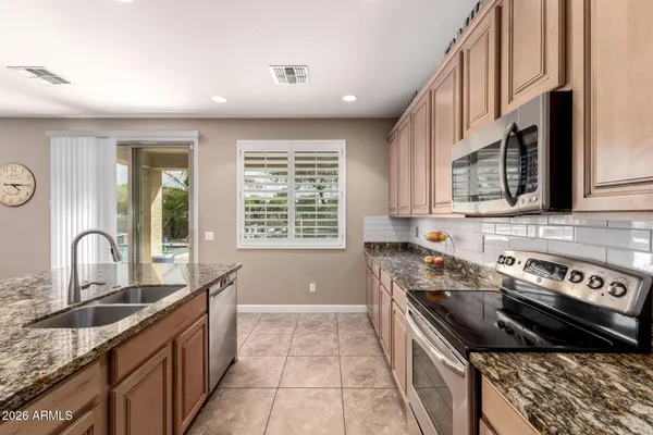 $925,000 | 535 East Jordan Drive, Gilbert, AZ 85297