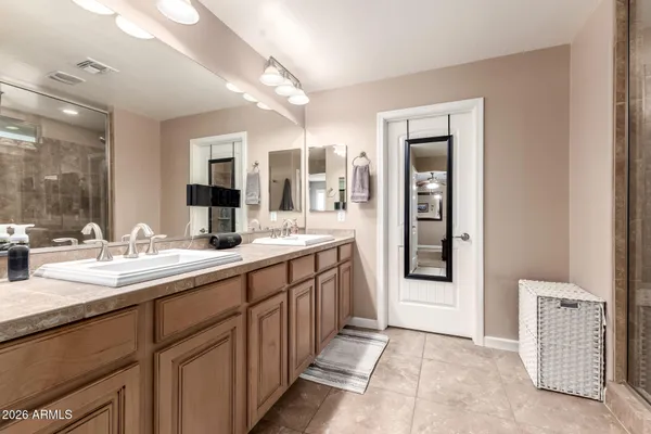 $925,000 | 535 East Jordan Drive, Gilbert, AZ 85297