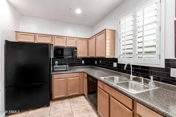 $925,000 | 535 East Jordan Drive, Gilbert, AZ 85297
