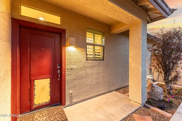$925,000 | 535 East Jordan Drive, Gilbert, AZ 85297
