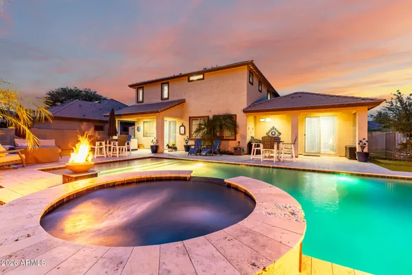 $925,000 | 535 East Jordan Drive, Gilbert, AZ 85297