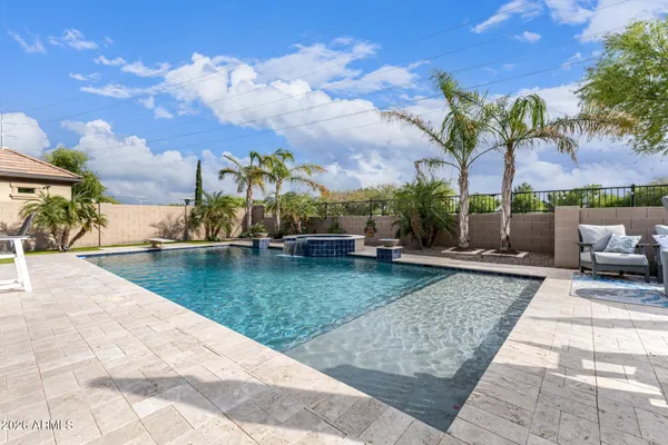 $925,000 | 535 East Jordan Drive, Gilbert, AZ 85297