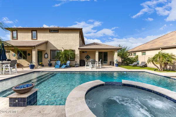 $925,000 | 535 East Jordan Drive, Gilbert, AZ 85297