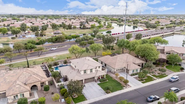 $925,000 | 535 East Jordan Drive, Gilbert, AZ 85297
