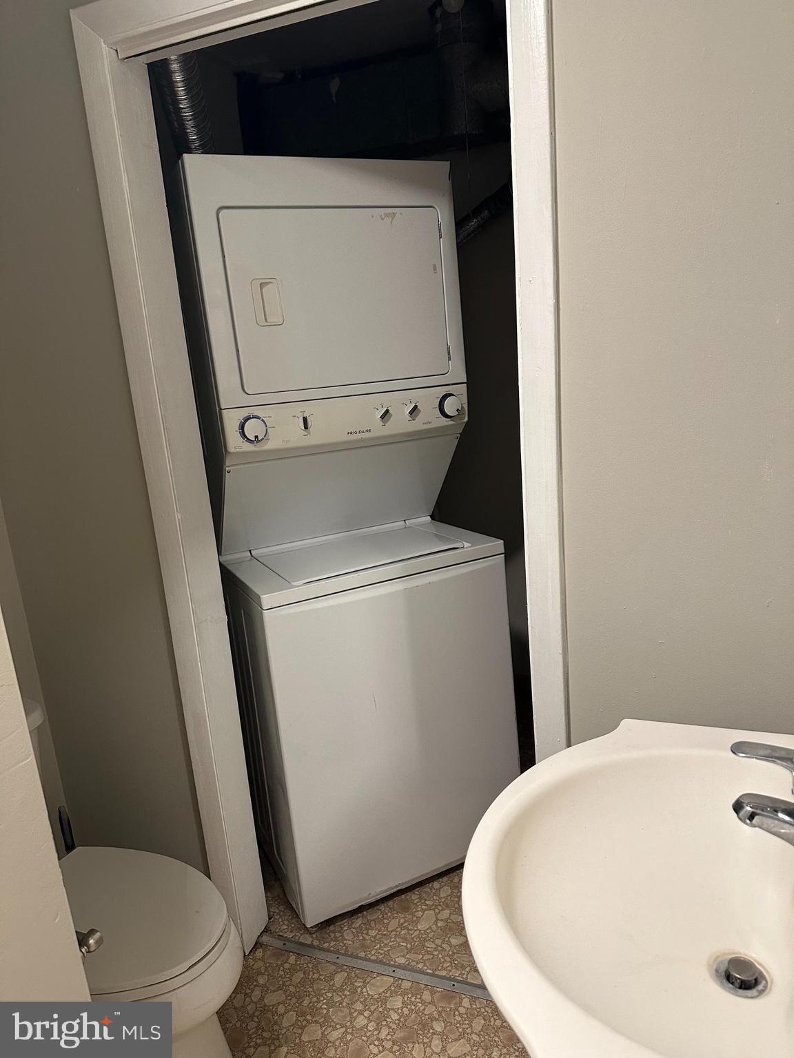 218 Darby Road, Unit B Havertown, PA 19083 - Photo 6 of 7
