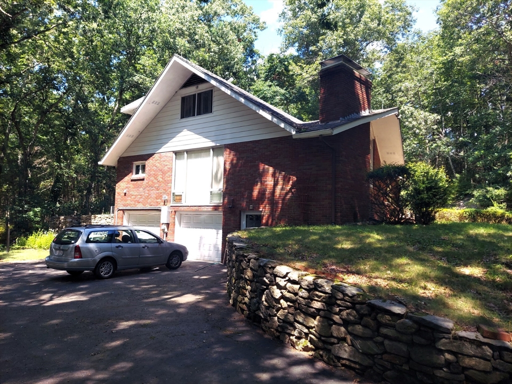 126 Upper Gore Road Webster, MA 01570 - Photo 2 of 7 Gallery Image 2