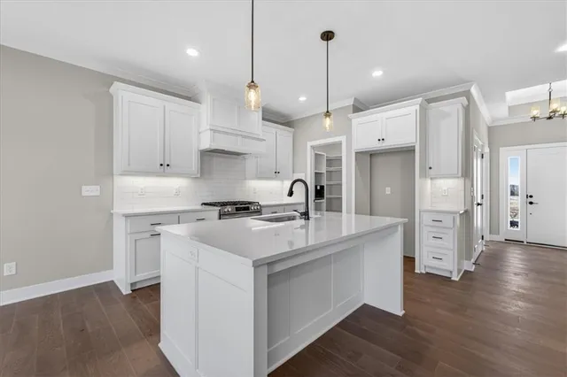 $489,927 | 25056 West 94th Terrace, Lenexa, KS 66227