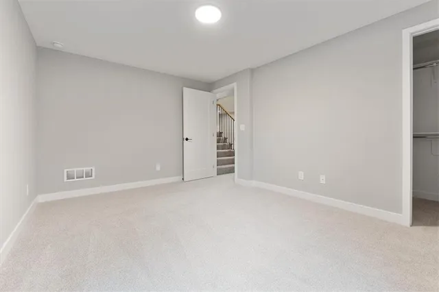 $489,927 | 25056 West 94th Terrace, Lenexa, KS 66227