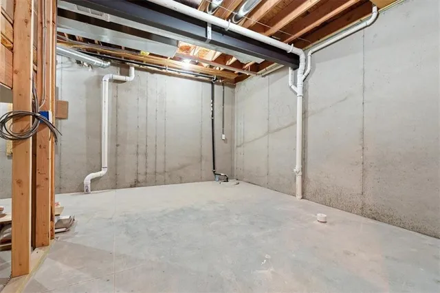 $489,927 | 25056 West 94th Terrace, Lenexa, KS 66227