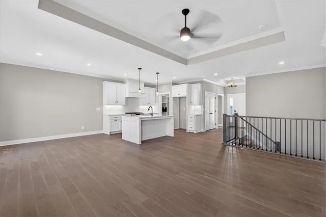 $489,927 | 25056 West 94th Terrace, Lenexa, KS 66227