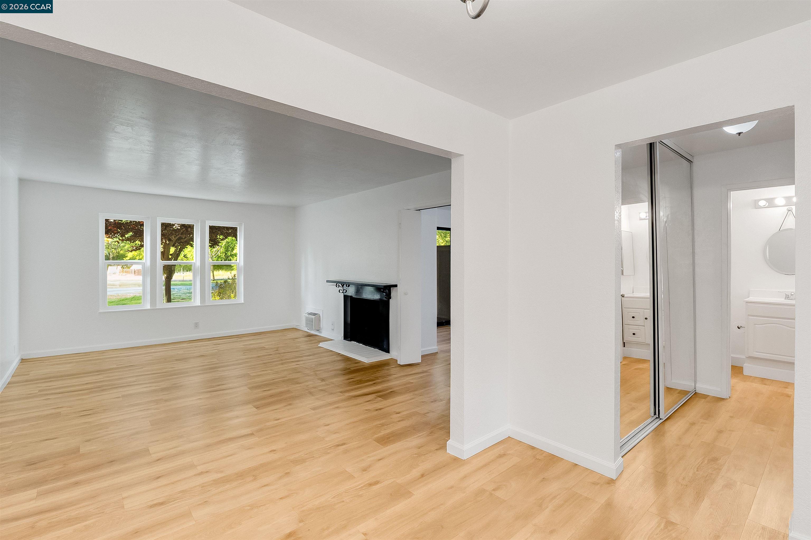 375 Camelback Road, Unit 4 Pleasant Hill, CA 94523 - Photo 13 of 49