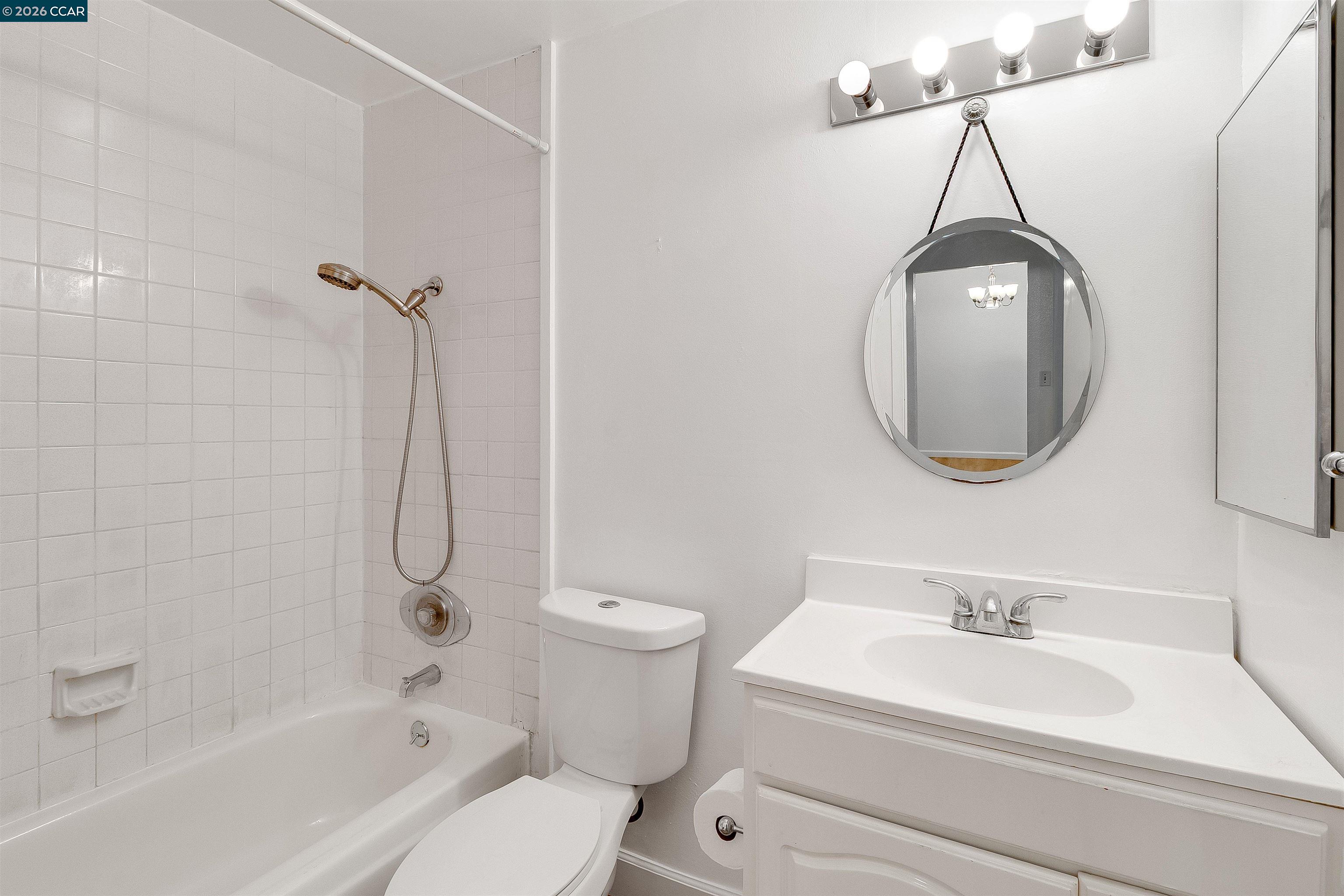 375 Camelback Road, Unit 4 Pleasant Hill, CA 94523 - Photo 17 of 49