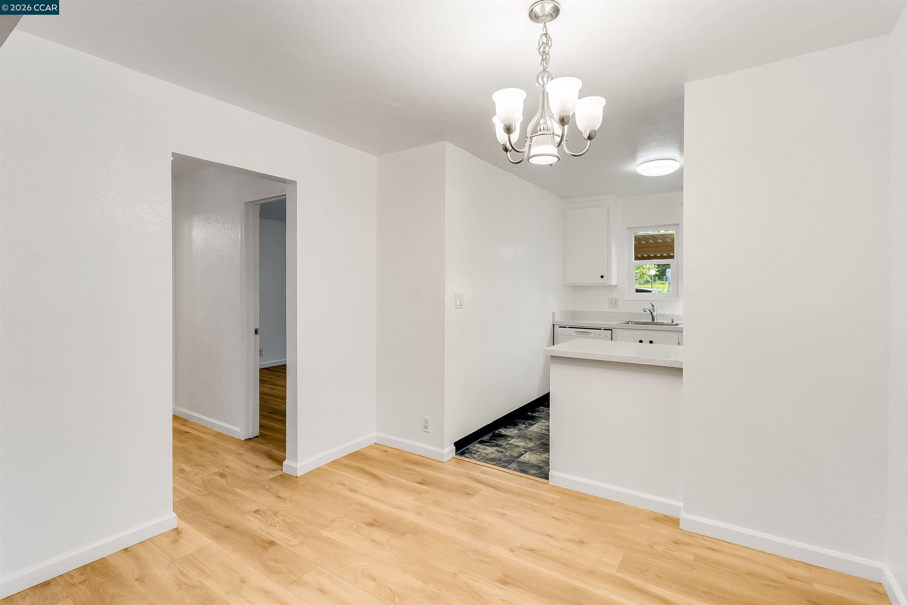 375 Camelback Road, Unit 4 Pleasant Hill, CA 94523 - Photo 6 of 49