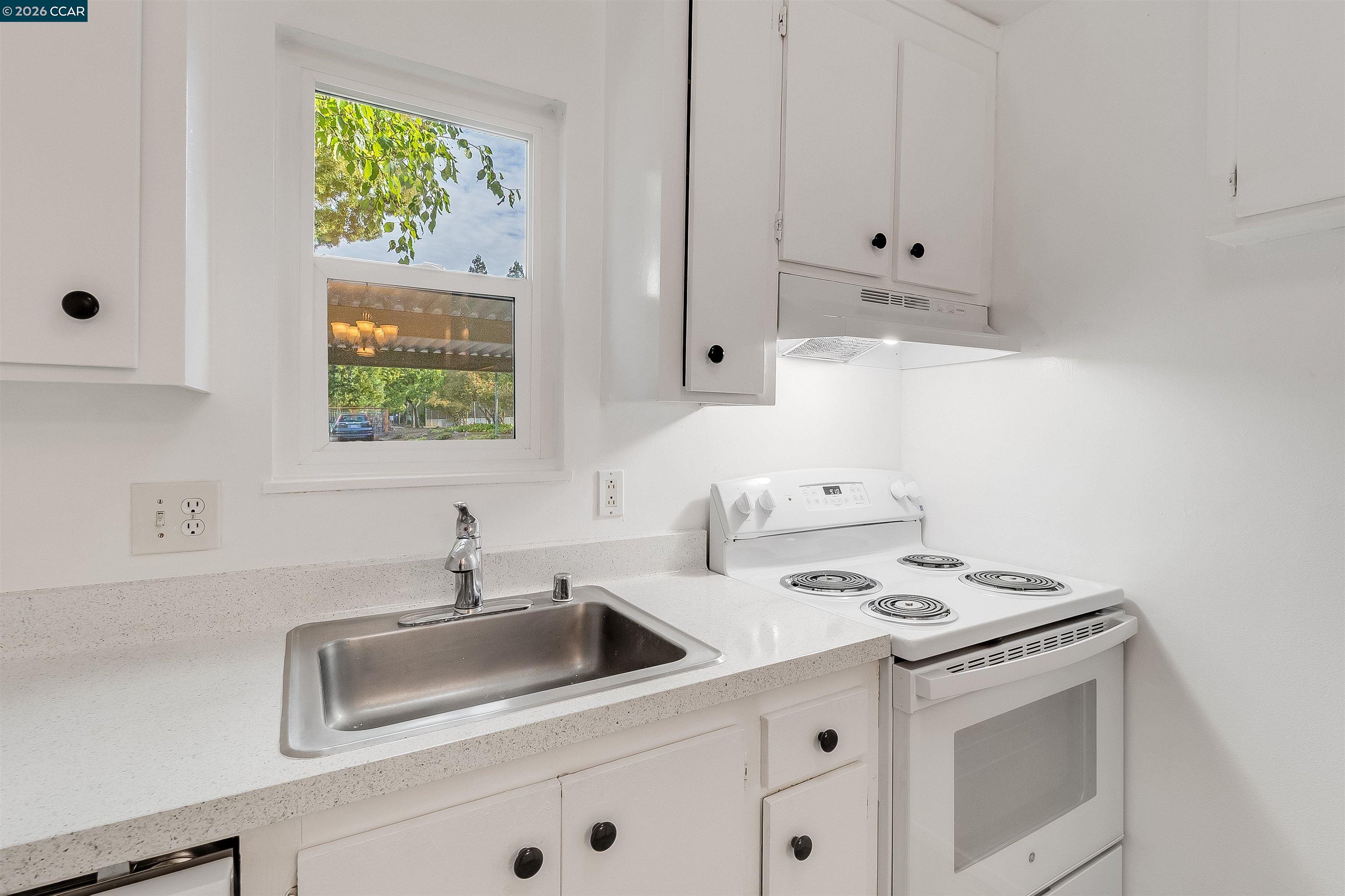 375 Camelback Road, Unit 4 Pleasant Hill, CA 94523 - Photo 9 of 49