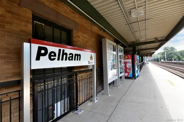 $3,825 | 139 Fifth Avenue, Unit 3E, Pelham, NY 10803