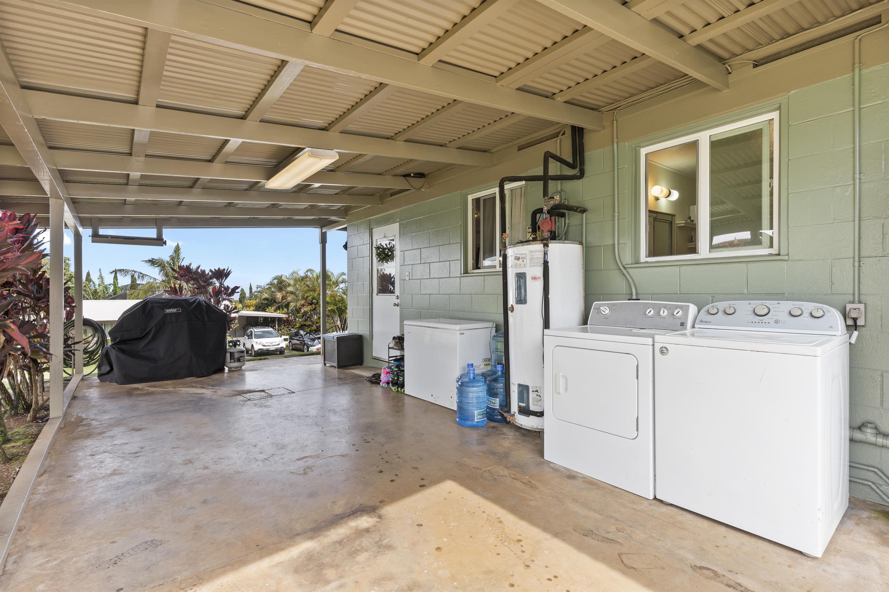 27 Maha Road, Unit 7 Makawao, HI 96768 - Photo 18 of 21 a view of storage and utility room