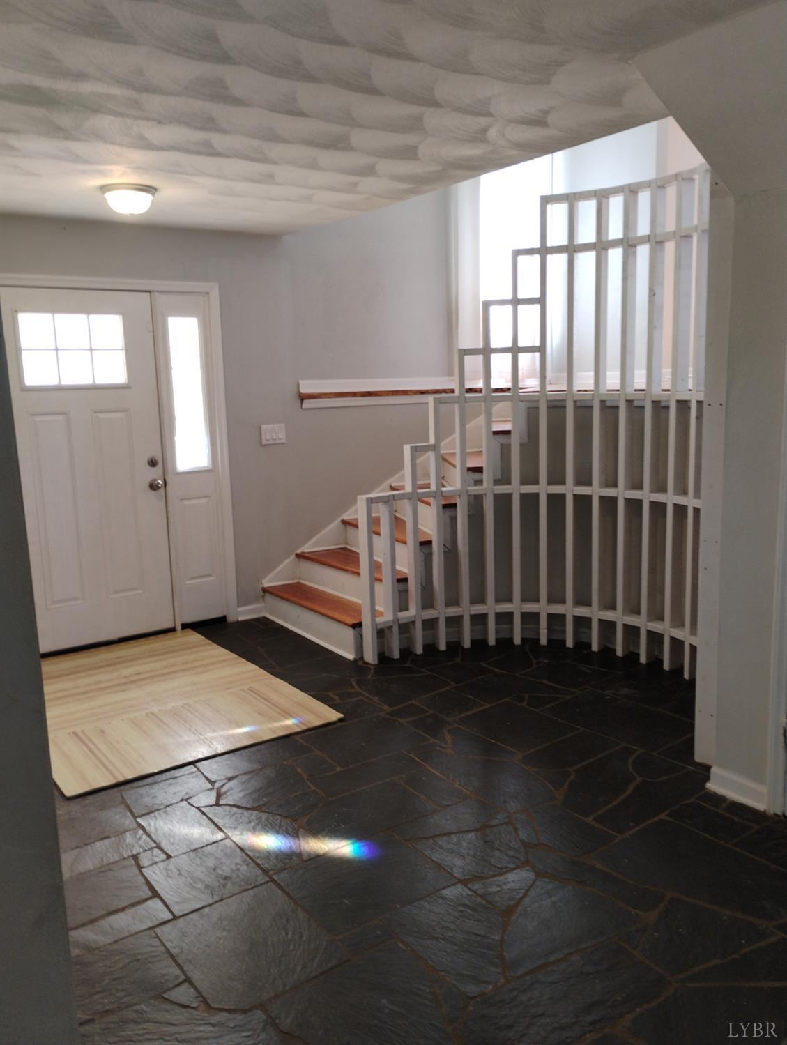 1316 Dudley Road Moneta, VA 24121 - Photo 9 of 61