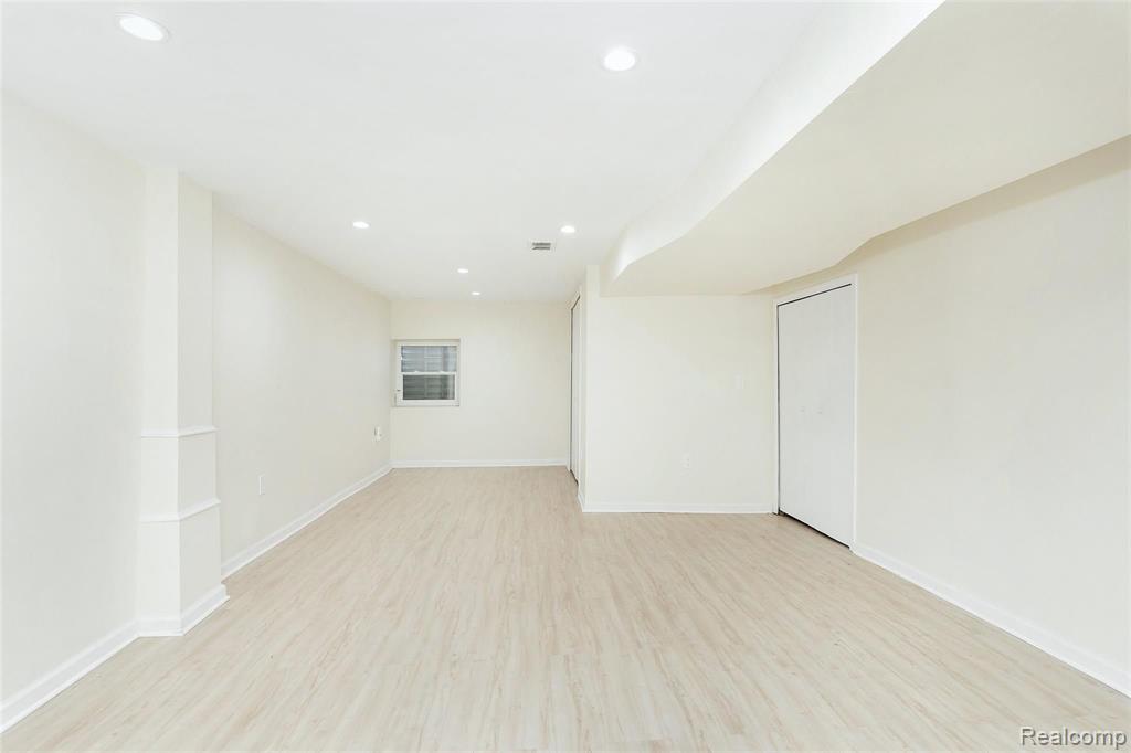 32257 Southfield Road Beverly Hills, MI 48025 - Photo 5 of 32
