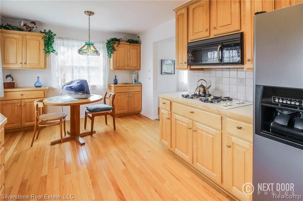 529 Willow Tree Lane Rochester Hills, MI 48306 - Photo 12 of 30