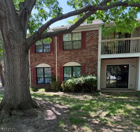 $2,250 | 11 Crabapple Lane, Franklin Park, NJ 08823