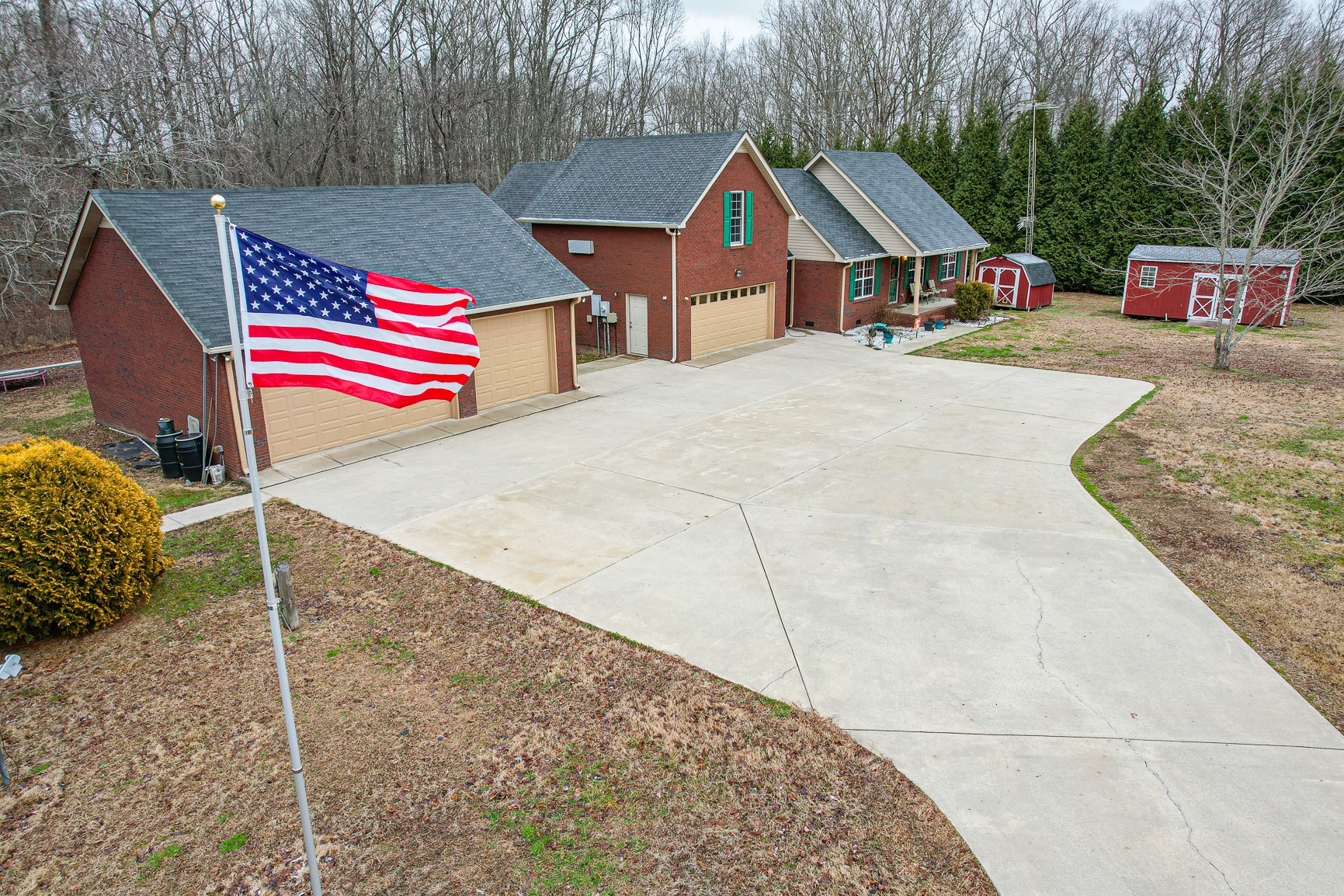 228 Espy Road Manchester, TN 37355 - Photo 4 of 46