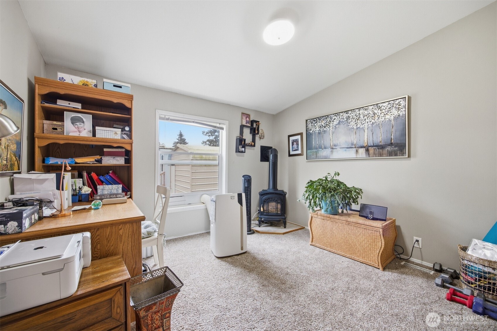 380 East Pole Road, Unit 6 Lynden, WA 98264 - Photo 19 of 40 a living room with furniture and a window