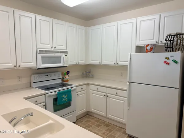 $1,675 | 221 Woodlands Way, Unit 16, Calabash, NC 28467