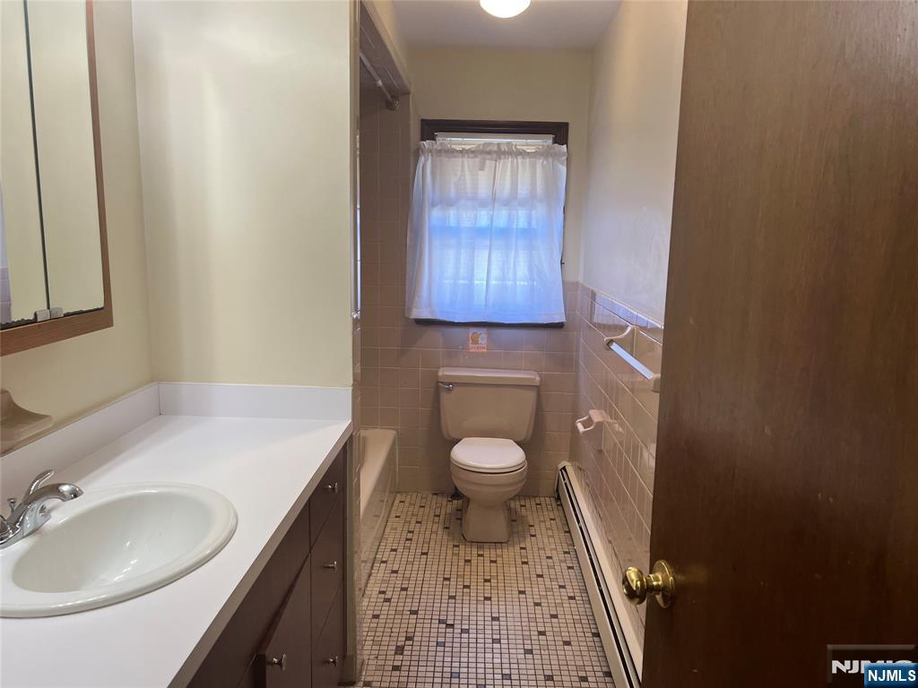 133 Washington Street, Unit 1 Lodi, NJ 07644 - Photo 8 of 13