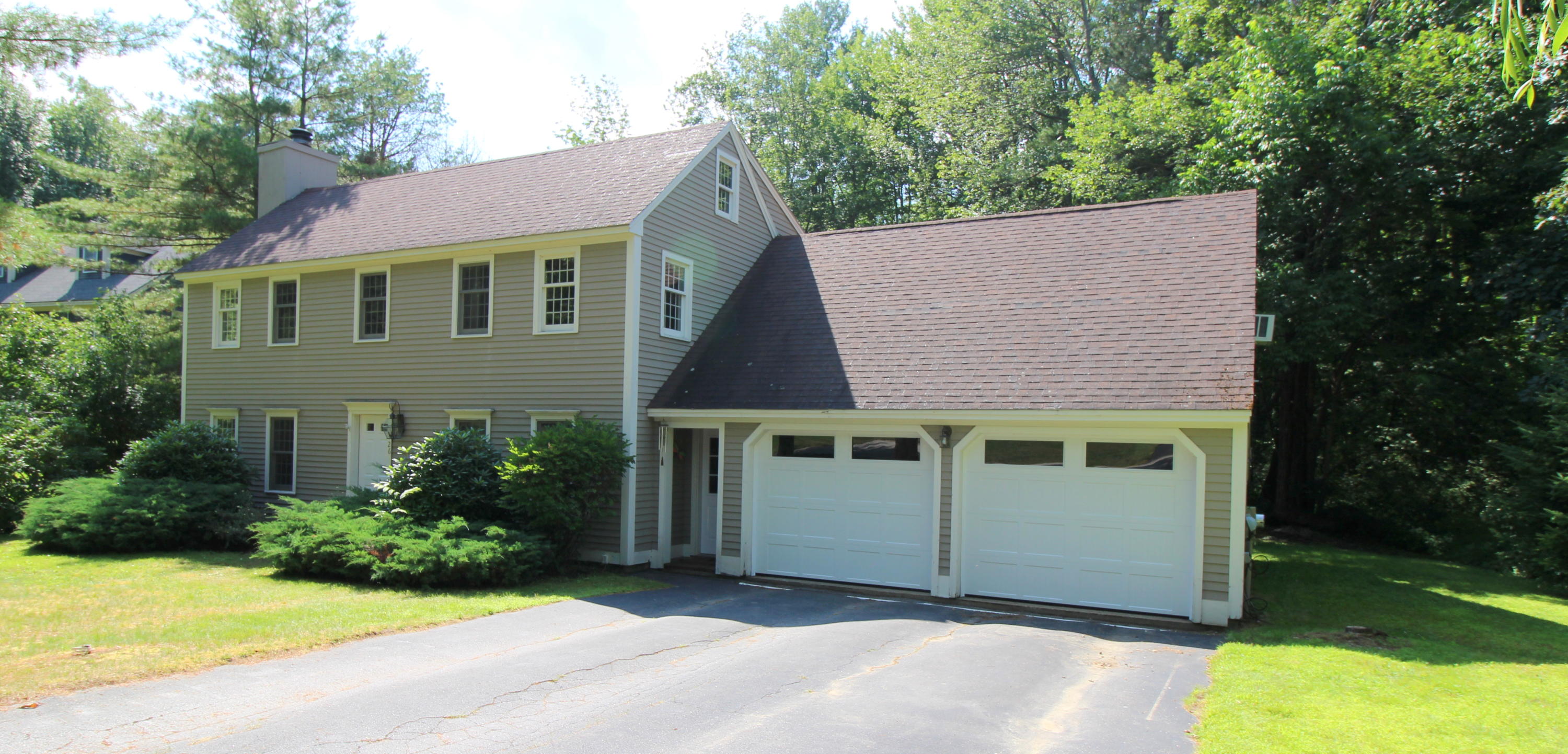 26 Pine Ridge Road Saco, ME 04072 - Photo 3 of 32 005
