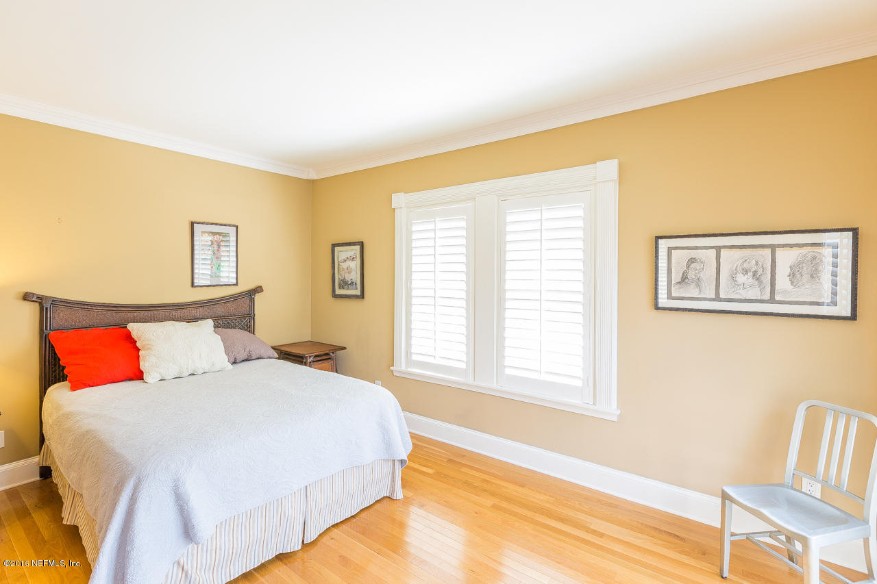 913 Sorrento Road Jacksonville, FL 32207 - Photo 33 of 92 Bedroom 2