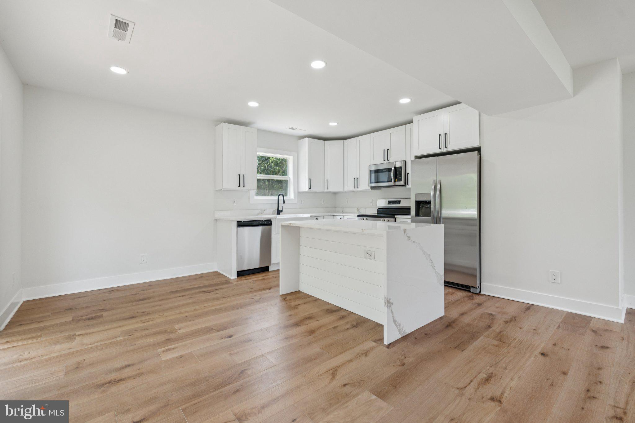 4509 Catlett Road Midland, VA 22728 - Photo 15 of 36 6ft island quartz counters
