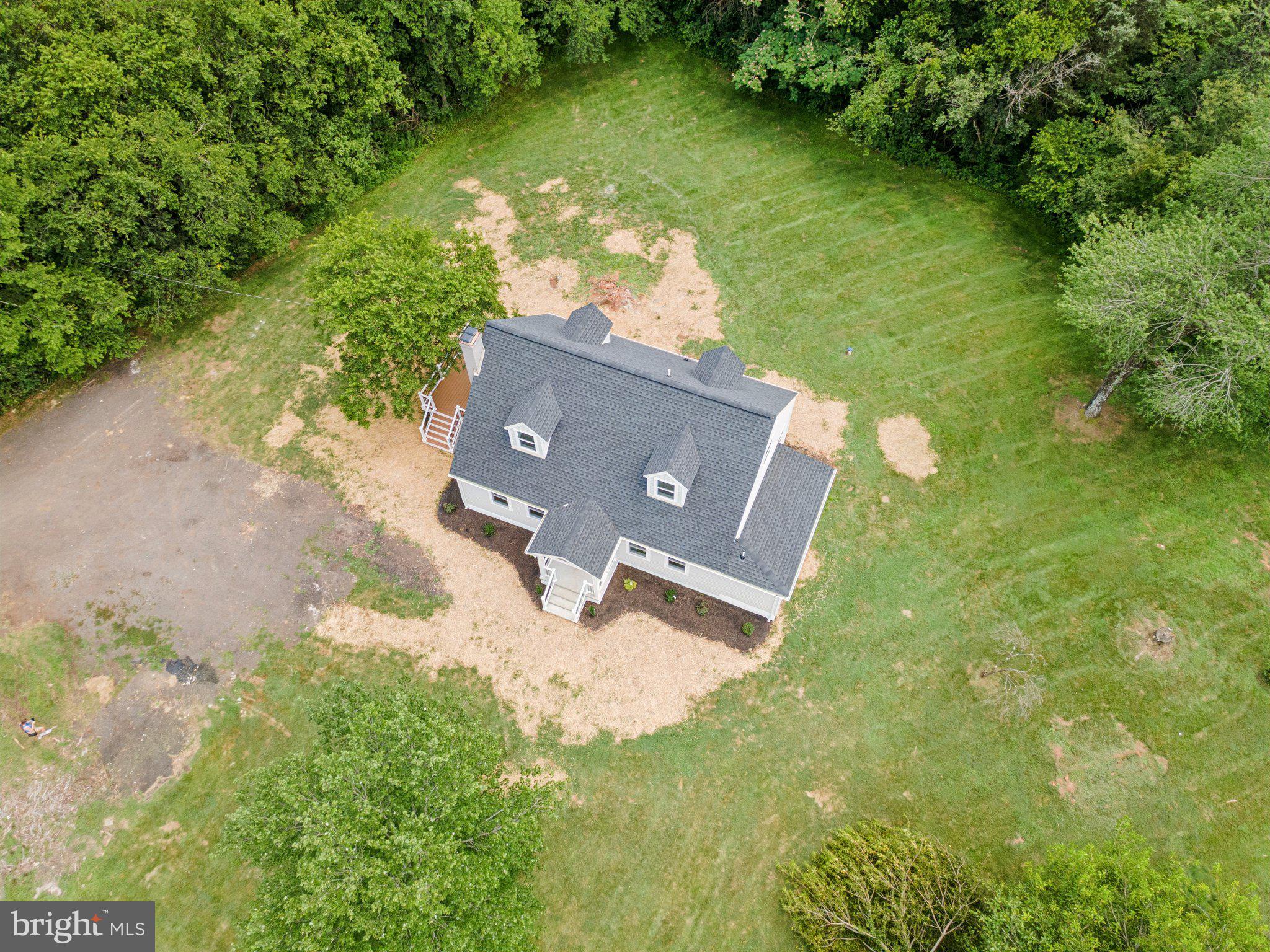 4509 Catlett Road Midland, VA 22728 - Photo 35 of 36 private drive then opens up