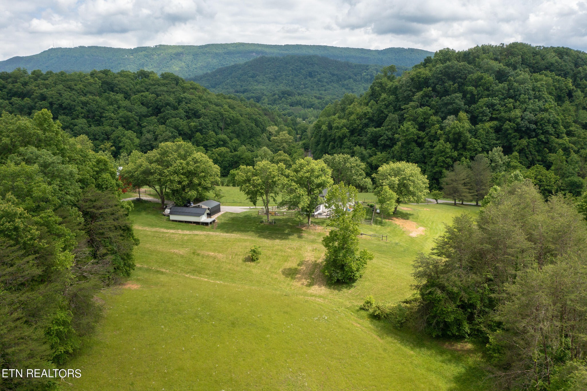 1622 South Delozier Road Seymour, TN 37865 - Photo 2 of 29 Gallery Image 2