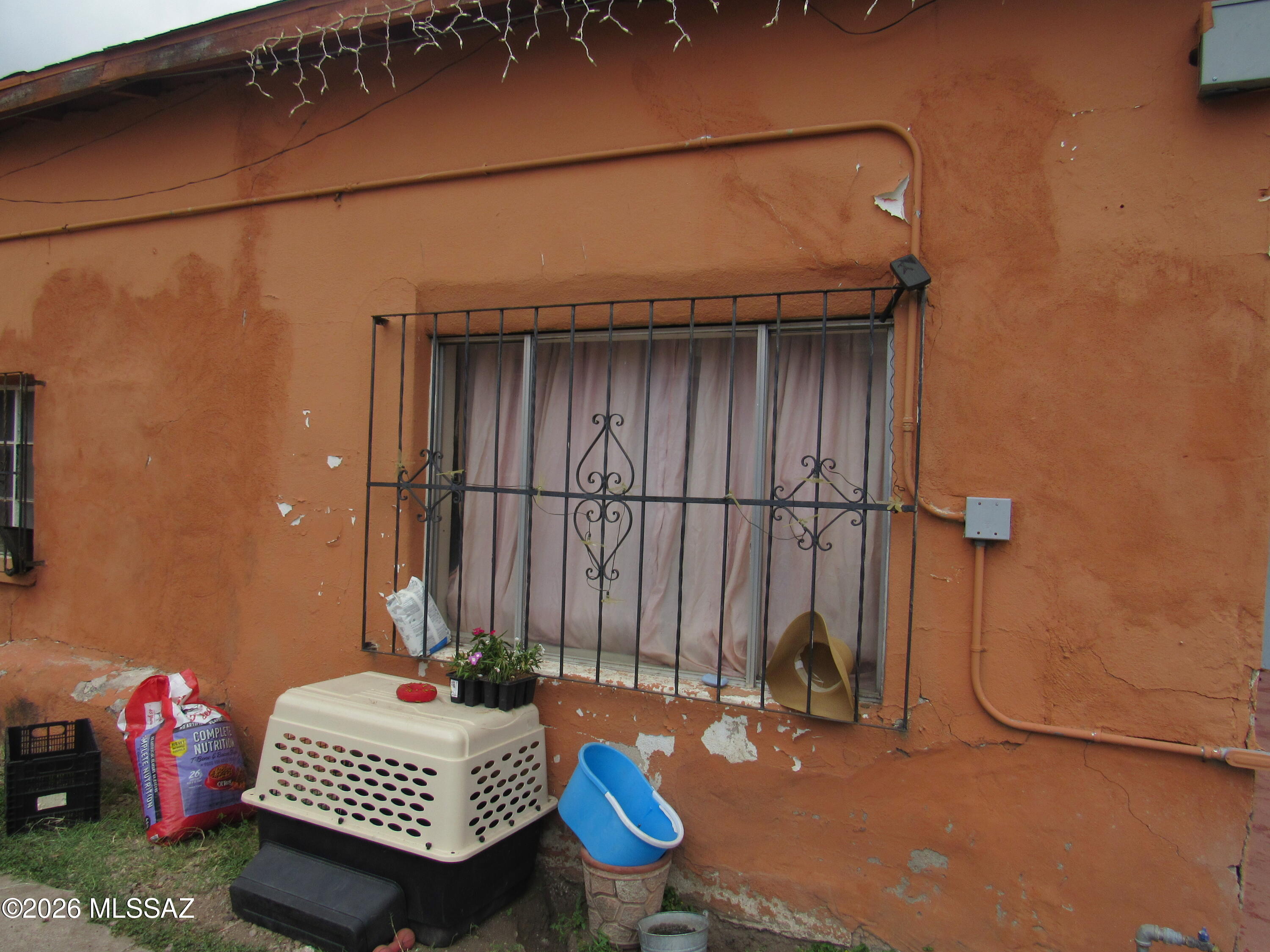 266 West Elm Street Nogales, AZ 85621 - Photo 4 of 25 Ext Wall
