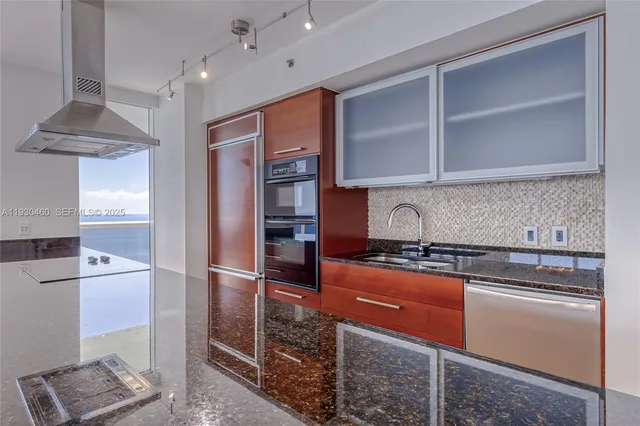 $2,299,000 | 1830 South Ocean Drive, Unit 4601, Hallandale Beach, FL 33009