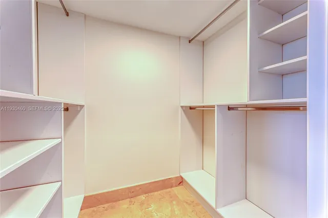 $2,299,000 | 1830 South Ocean Drive, Unit 4601, Hallandale Beach, FL 33009