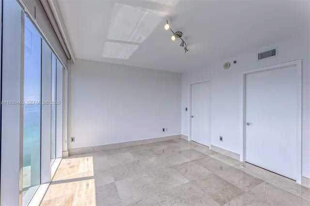 $2,299,000 | 1830 South Ocean Drive, Unit 4601, Hallandale Beach, FL 33009